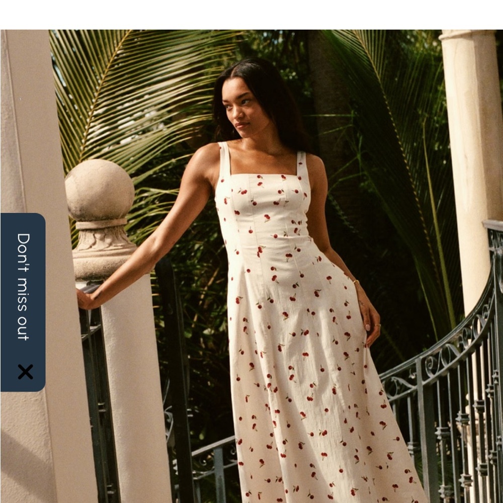 Abercrombie & Fitch  Mila dress White and Red Floral Maxi Dress